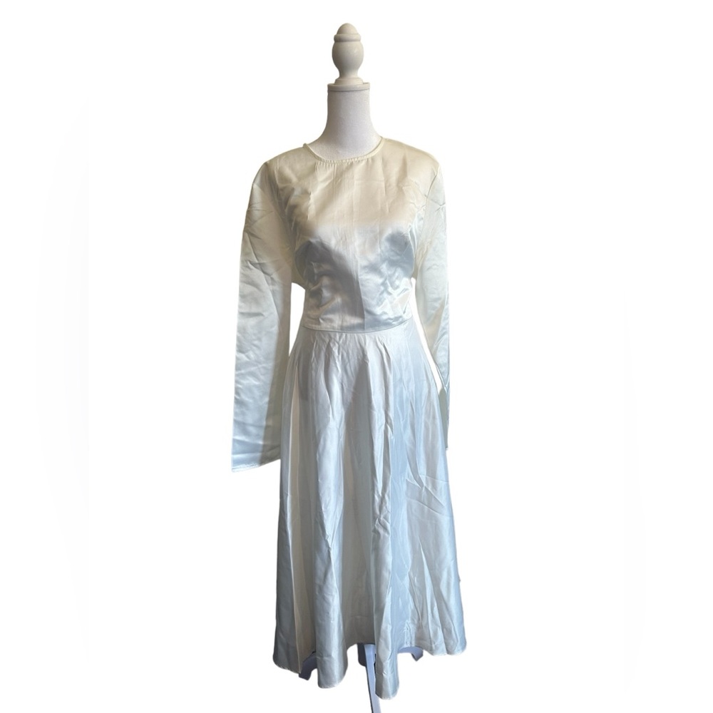 23. STYLEWE Wedding Long Sleeve White Dress Silky Look